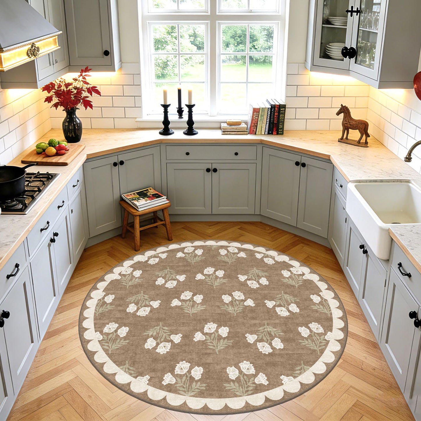 Othilic Tan Entryway Round Rug 4ft - Washable Boho Floral Neutral Farmhouse Scalloped Round Area Rug for Bedroom Non Slip Stain Resistant Circle Rugs for Living Room Kitchen Entryway Bathroom Nursery