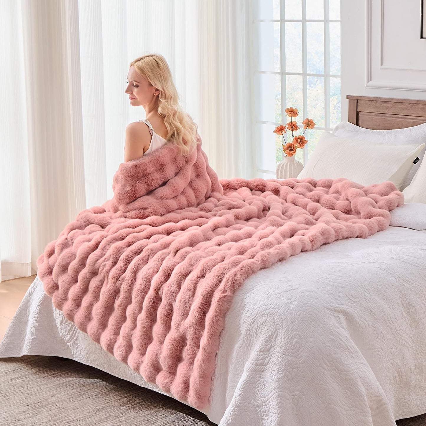 BENVWE Faux Fur Throw Blanket for Couch - Fluffy Soft Thick Bubble Blanket for Living Room Home Decor - Mothers Day Birthday Gifts for Women, Dusty Pink, 51" x 63"