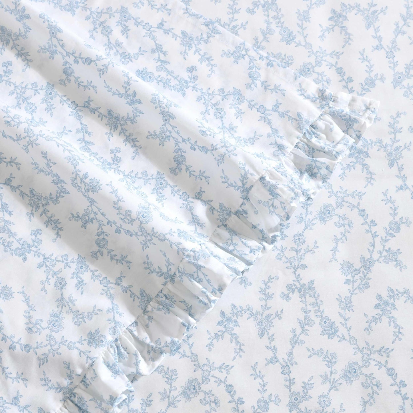 Laura Ashley - Twin XL Size Sheet Set, Crisp Cotton Percale Bedding with Ruffle Pillowcase, Fully Elastic Deep Pocket Fitted Sheet, Floral Room Decor, Breathable All-Season Comfort (Victoria Blue)