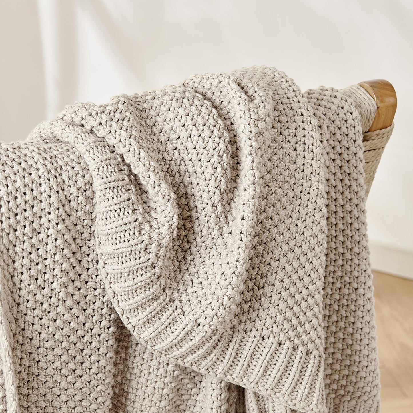 Joydeco Chunky Cable Knit Throw Blanket, Lightweight 100% Organic Cotton Soft Cozy Throw Twin Blanket for Couch Bed and Sofa, Rustic Breathable Farmhouse Blanket Gift for Women Men(Beige, 60"x80")