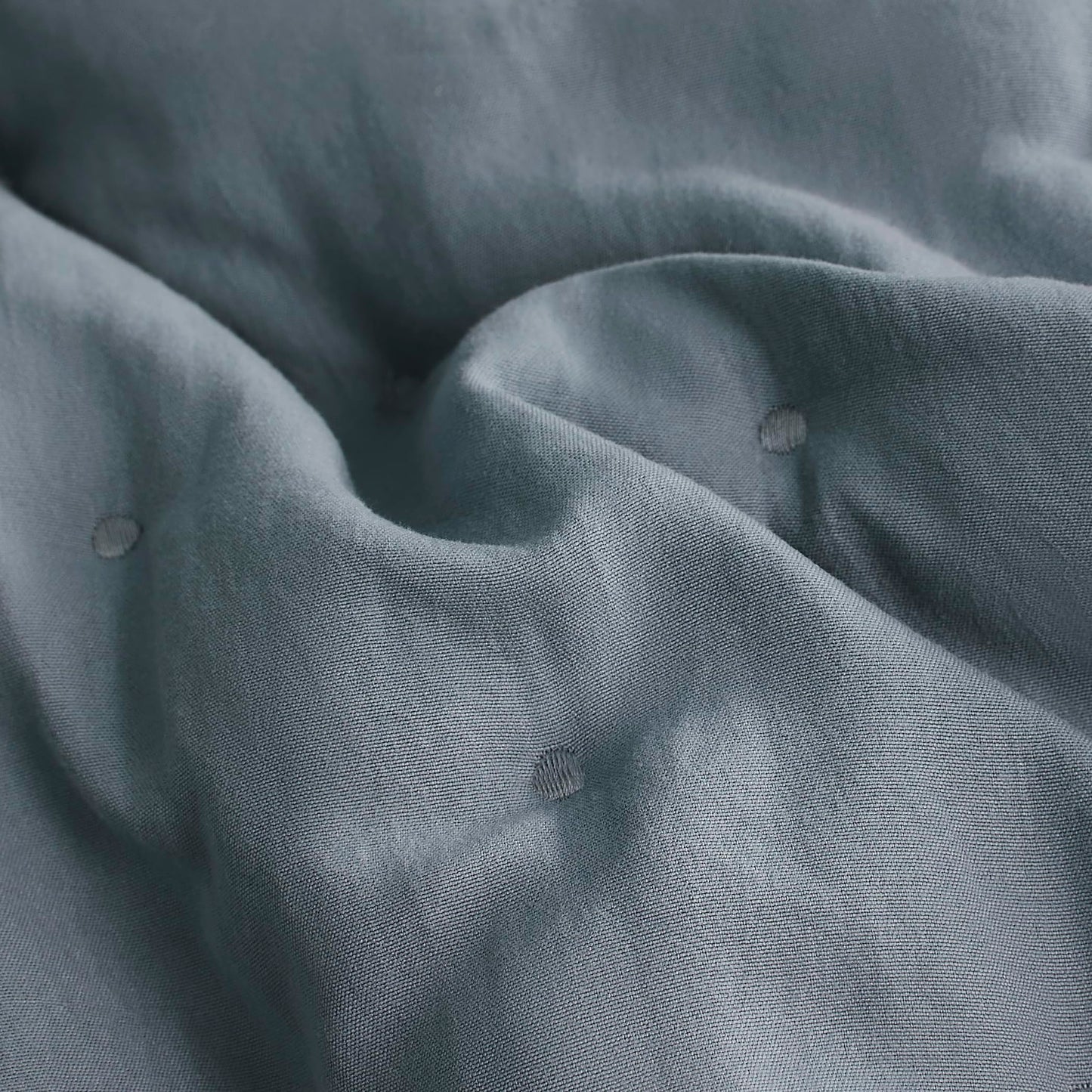 WDCOZY Dusty Blue Cloud King Size Quilt Set, Tan Lightweight Farmhouse Bedspread, Rustic Country Coverlet, Taupe Camel Soft Bedding, Thin Comforter for All Season - 3 Pieces, 104x90 inches