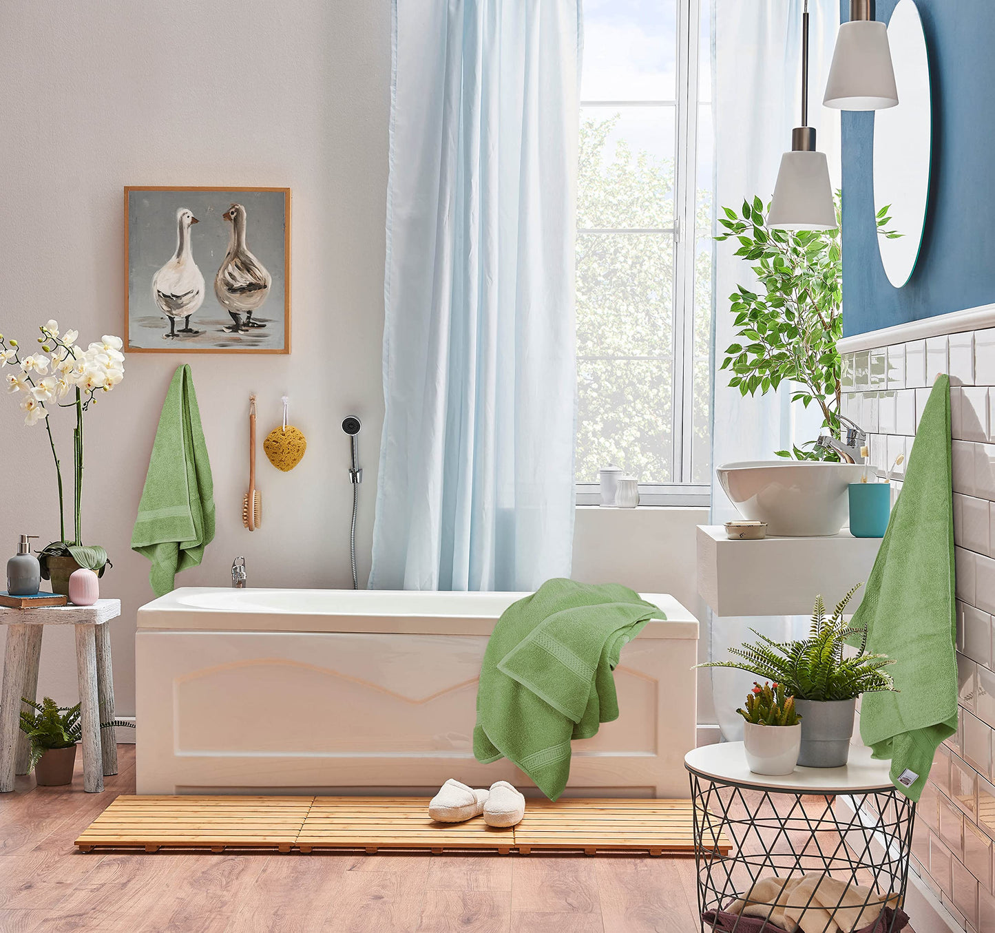 Utopia Towels 8 Piece Luxury Towel Set – Majestic Plush, Super Absorbent & Quicker-to-Dry, Thick 100% Ring Spun Cotton Towels for Bathroom, Spa & Hotel – 2 Bath, 2 Hand, 4 Washcloths, Sage Green