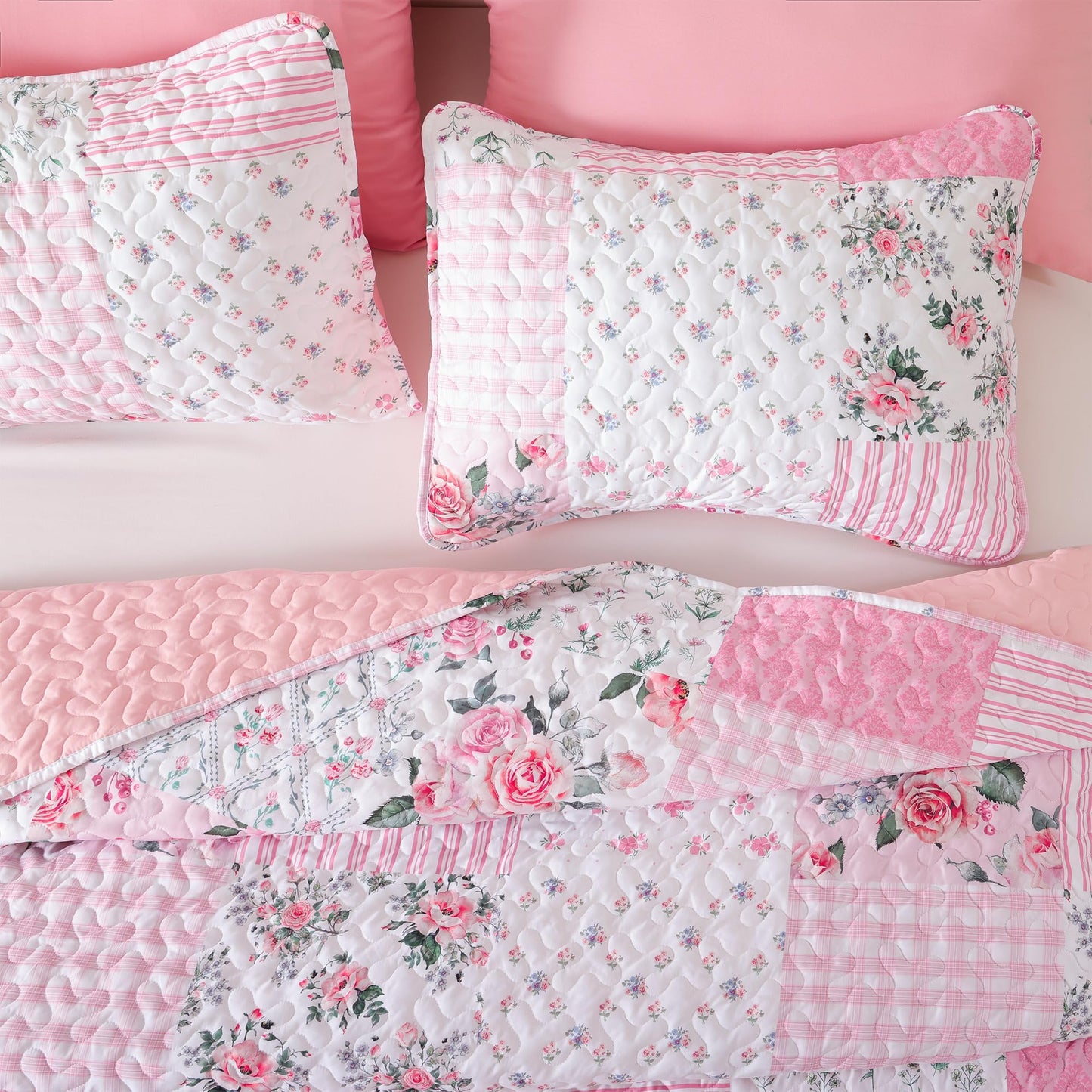 YIKUSH Floral Quilt Set King Size – Ultra Soft Lightweight Bedspread, 3 Piece Pink Bedding Set (104"x90") with Pillowcases (20"x36"), All Season Coverlet for Bedroom & Guest Room