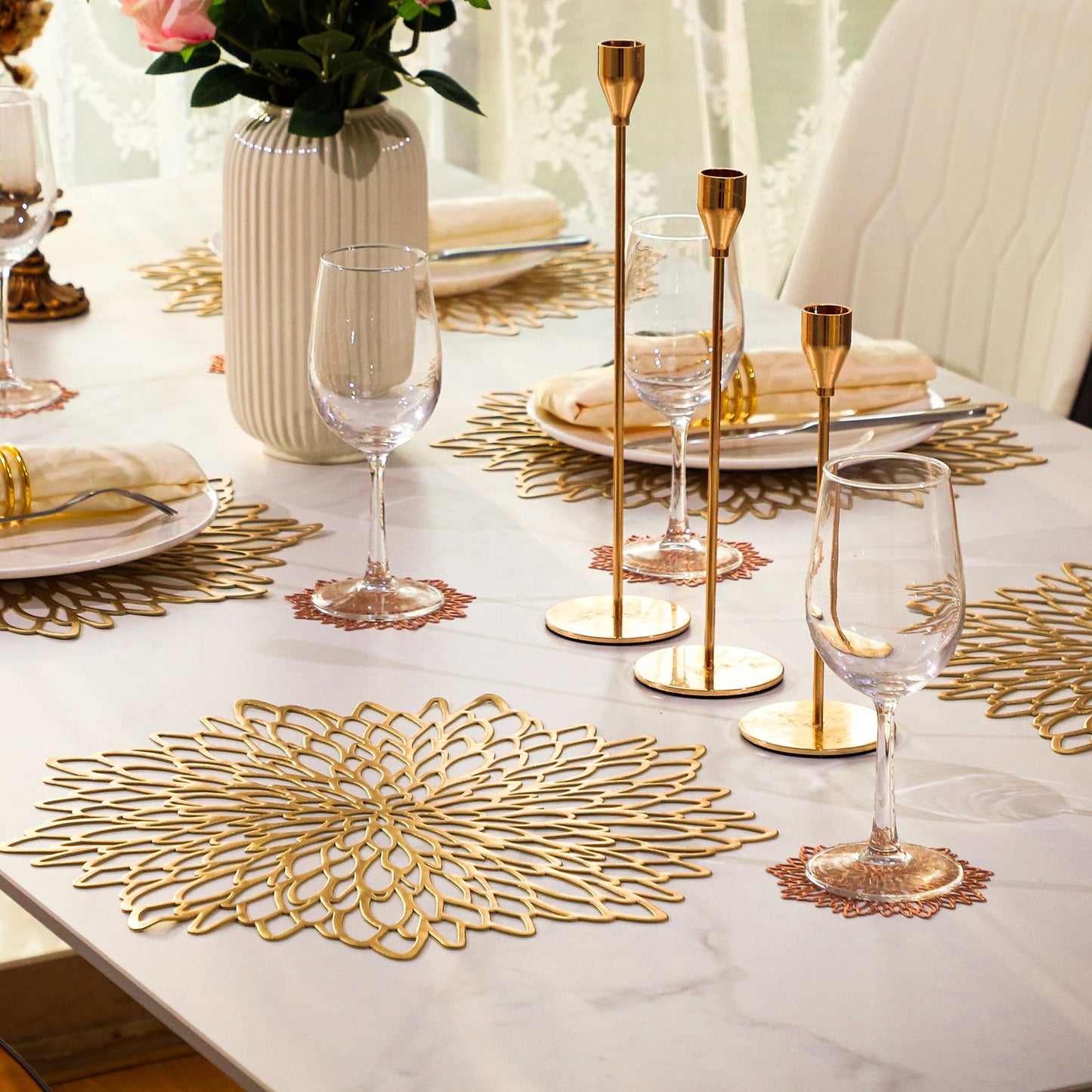 Snowkingdom Pack of 18 Gold Placemats Metallic Round Leaf Bulk Pressed Vinyl Dinning Kitchen Table Charger Mats Decorations for Mothers Day Wedding Party Birthday Event Holiday Christmas Thanksgiving