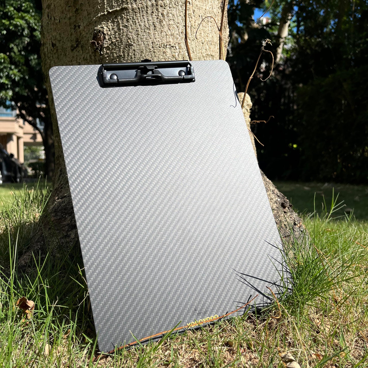 YOOOYOOO 9.4 * 12.6 * 0.06inch Carbon Fiber clipboard,Ultra Hard&Weight Light&Portable,Strong Black Low Profile Clip with Hook&Pen Holder,Letter/A4 Size Writing Board,Classic 3k Twill
