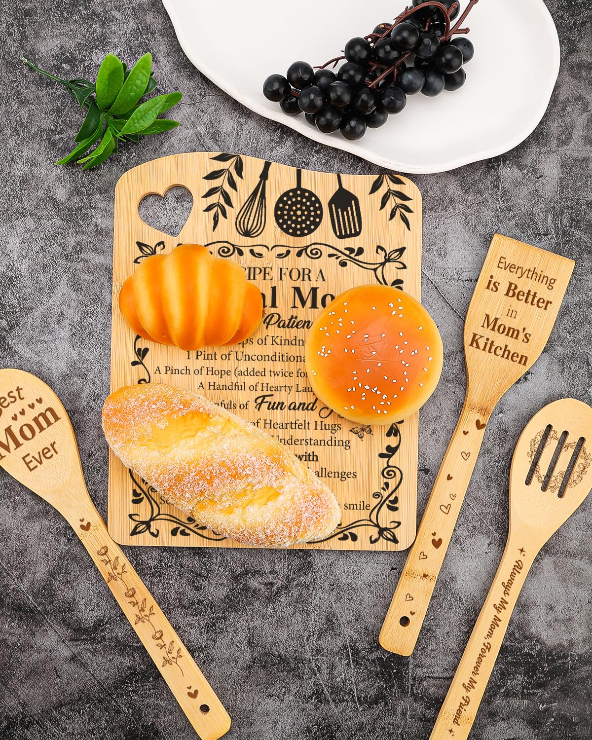 Aremdys Gifts for Mom, Birthday Gifts Valentines Day Gifts for Mom Recipe for A Special Mom Bamboo Cutting Board Gift from Daughter Son, Best Mom Ever Gift Xmas Presents for Mother Stepmom Mommy