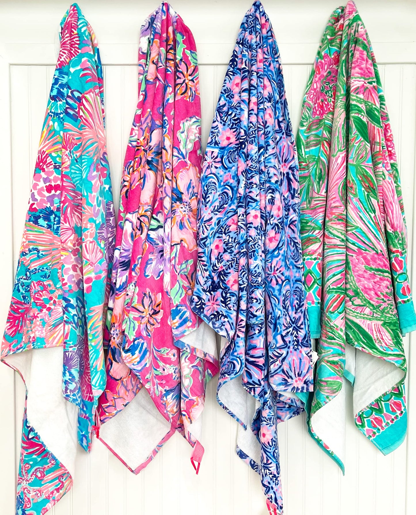 Lilly Pulitzer Oversized Beach Towel - Extra Large Pool Towel for Adults - 40 x 70 in