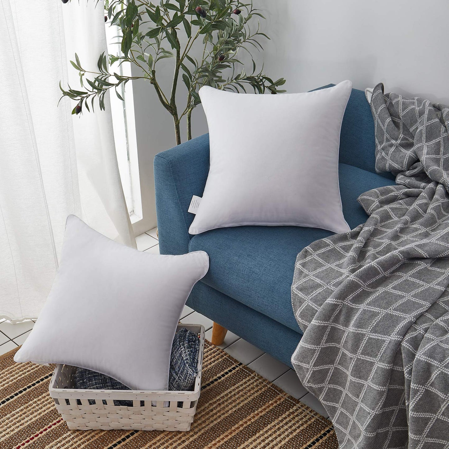 Oubonun 22 x 22 Throw Pillow Inserts (Set of 2) with 100% Cotton Cover - 22 Inch Square Interior Sofa Decorative Pillow Insert Pair - White Couch Pillow