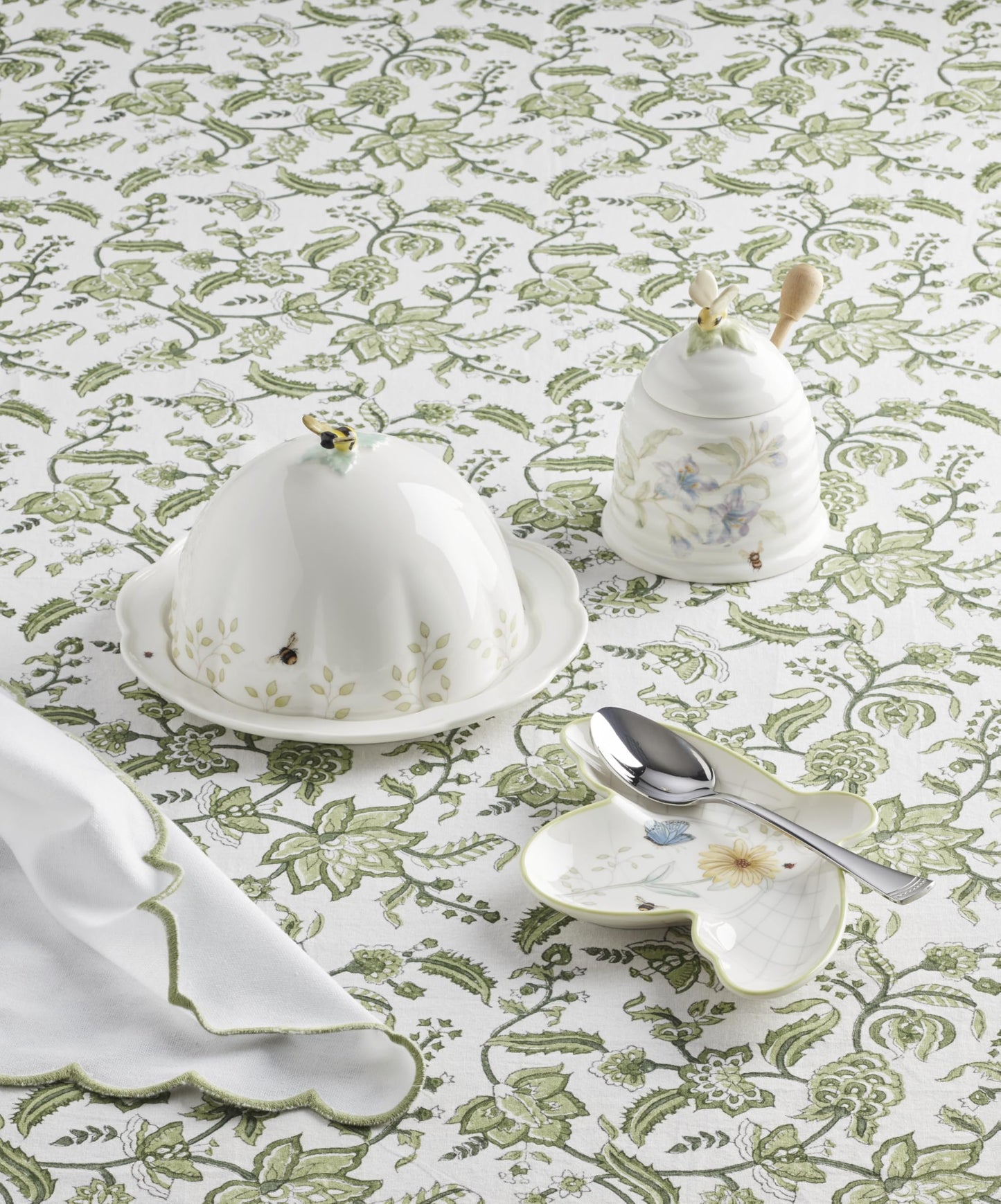Lenox Home And Kitchen, Butterfly Meadow Beehive Spoon Rest, Porcelain Material, Dishwasher Safe, Kitchen Decor, Coffee Bar Accessories, Butterfly And Flowers Design, Home Accessories (White, 1 Piece)