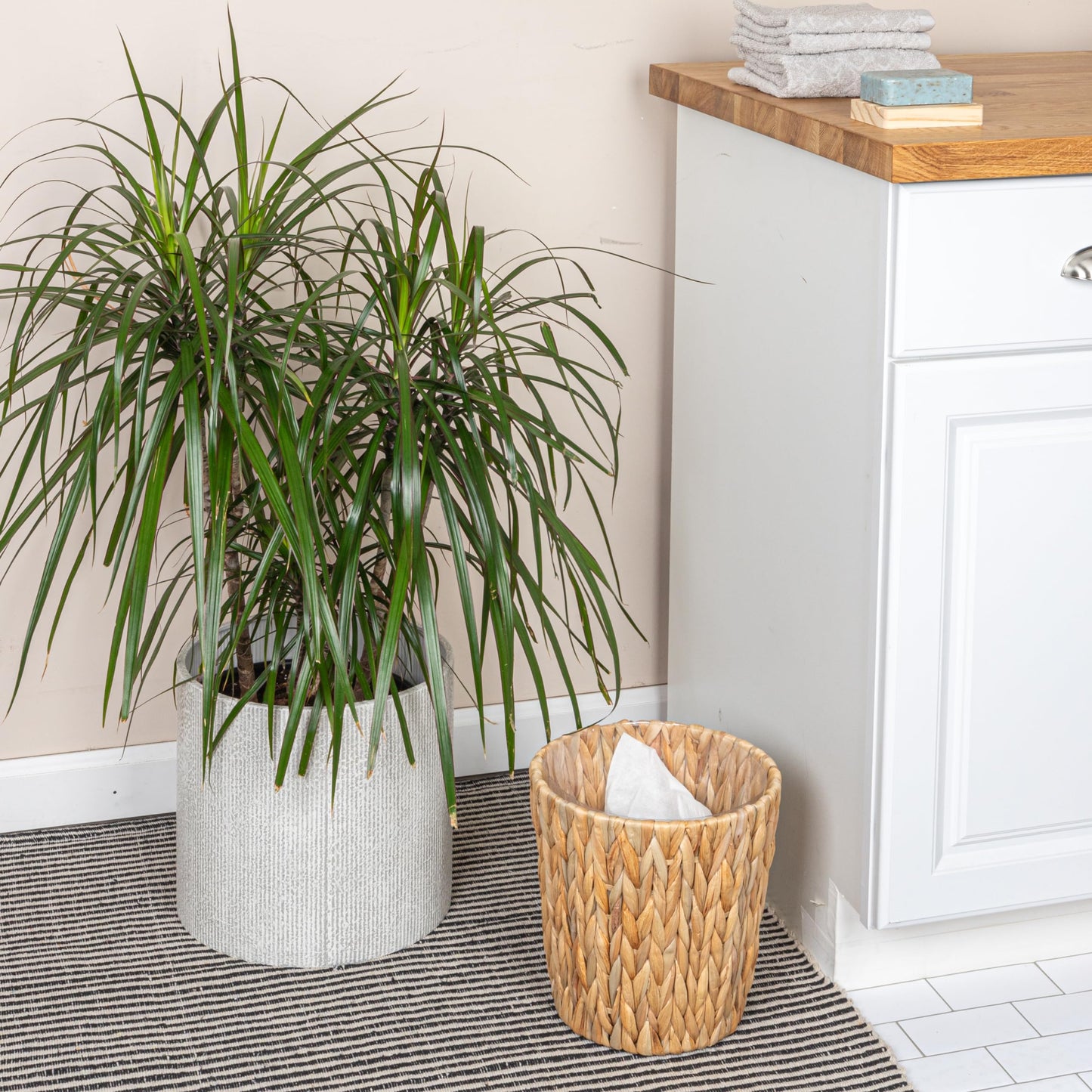 Household Essentials Handwoven Round Water Hyacinth Waste Basket with Plastic Liner, Natural