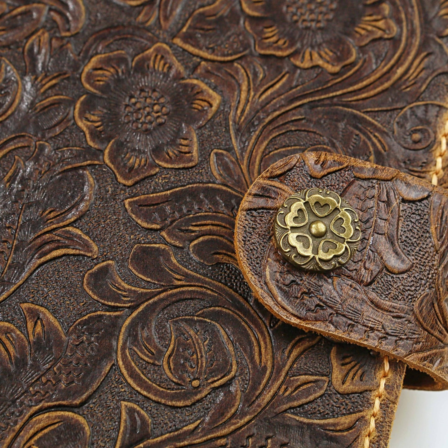 Vintage Floral Embossed Leather A5 Journal Binder, Writing Notebook with Pen Holder - Customizable Gift for Her W10-LAXBS-1