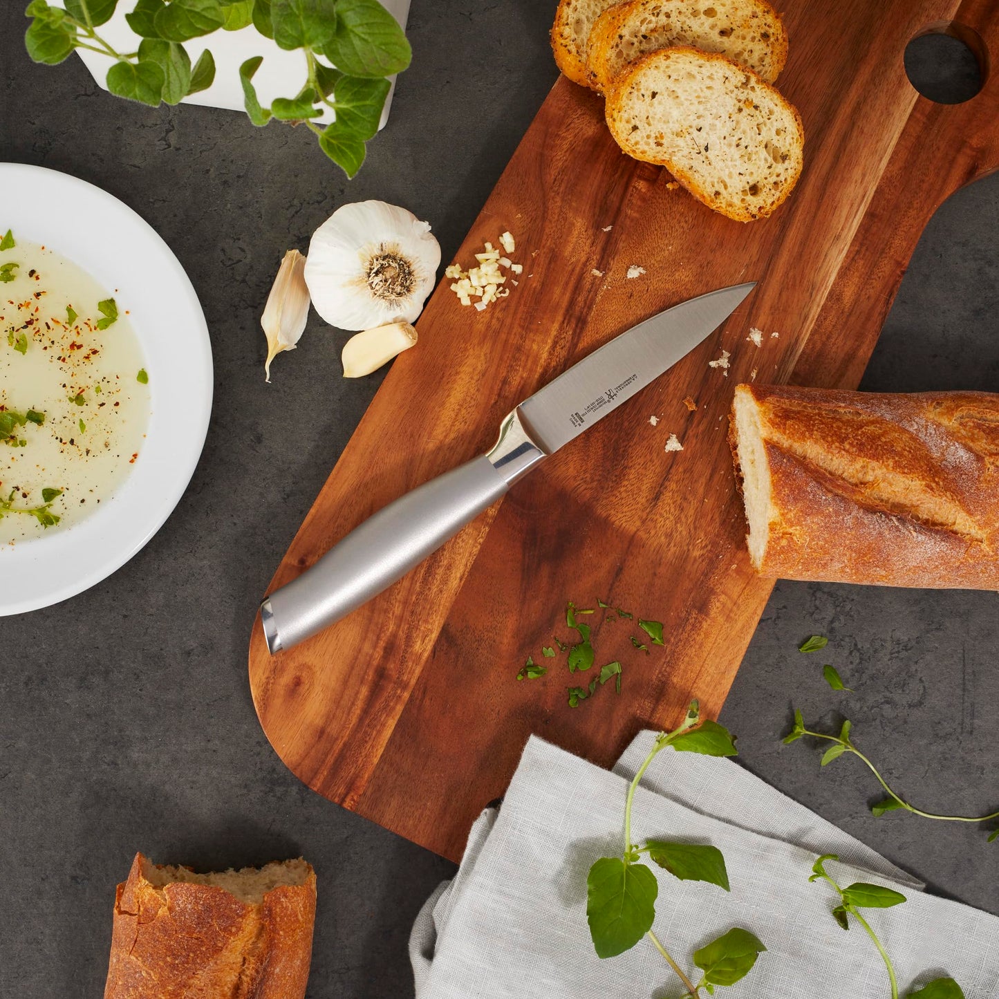 HENCKELS Modernist Razor-Sharp 3.5-inch Paring Knife, German Engineered Informed by 100+ Years of Mastery