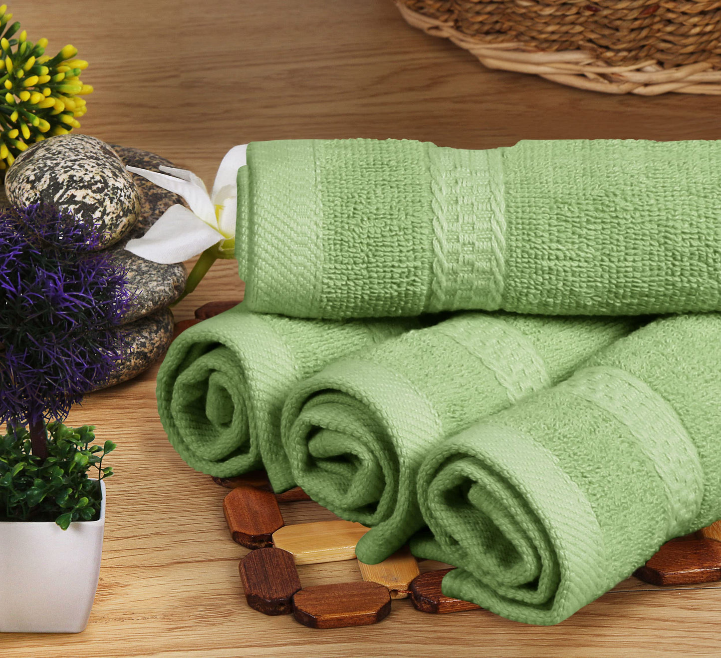 Utopia Towels 8 Piece Luxury Towel Set – Majestic Plush, Super Absorbent & Quicker-to-Dry, Thick 100% Ring Spun Cotton Towels for Bathroom, Spa & Hotel – 2 Bath, 2 Hand, 4 Washcloths, Sage Green