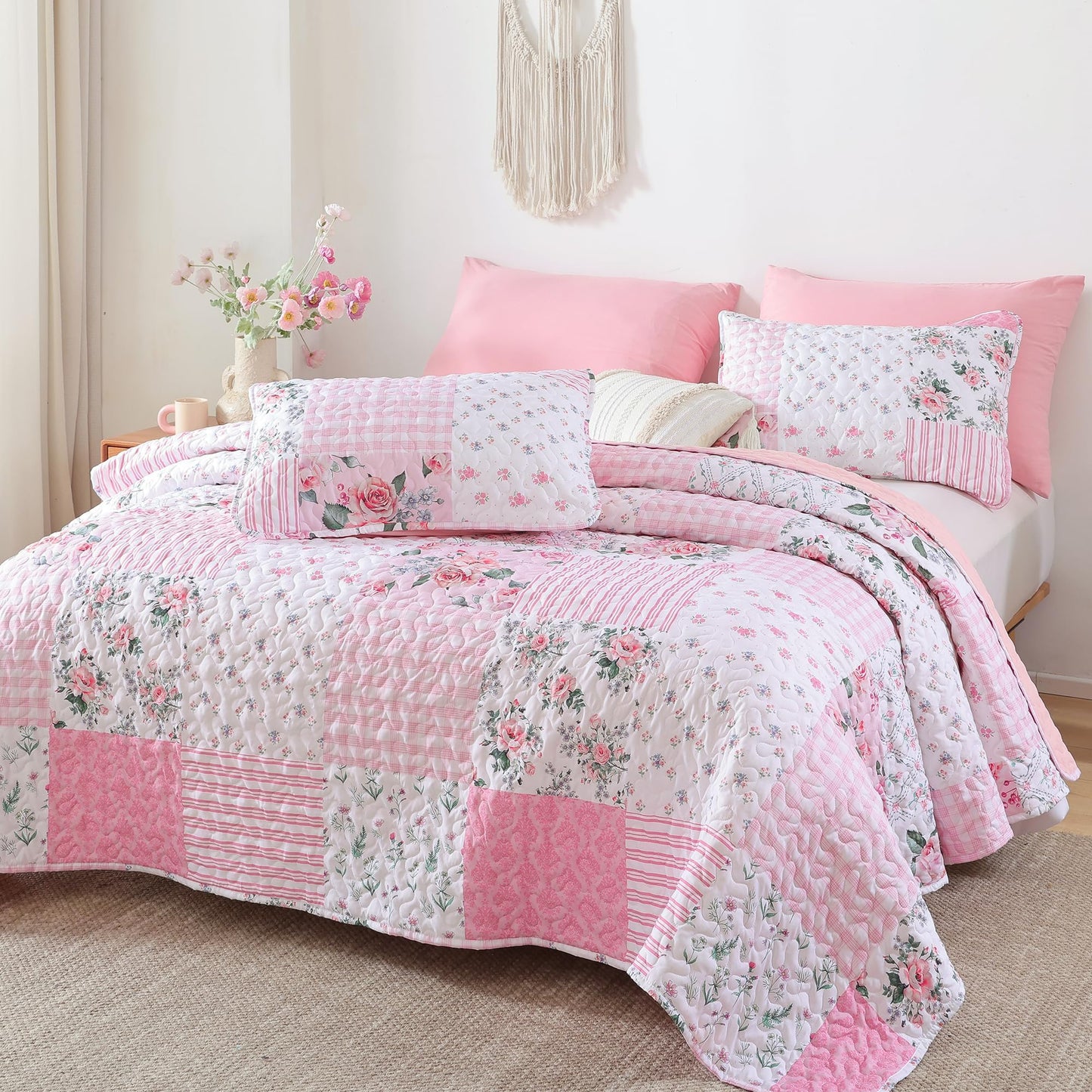 YIKUSH Floral Quilt Set King Size – Ultra Soft Lightweight Bedspread, 3 Piece Pink Bedding Set (104"x90") with Pillowcases (20"x36"), All Season Coverlet for Bedroom & Guest Room
