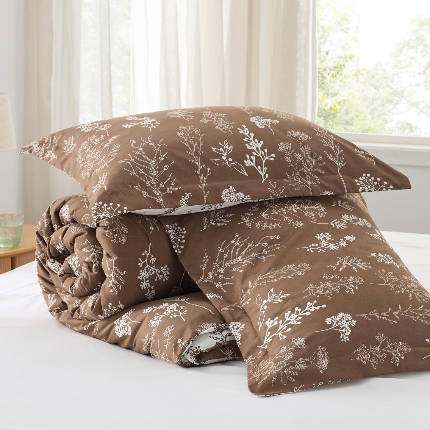 Bedsure Queen Comforter Set - Dark Brown Bed Set, 3 Pieces Cute Floral Bedding, 1 Soft Reversible Botanical Flowers Comforter and 2 Pillow Shams