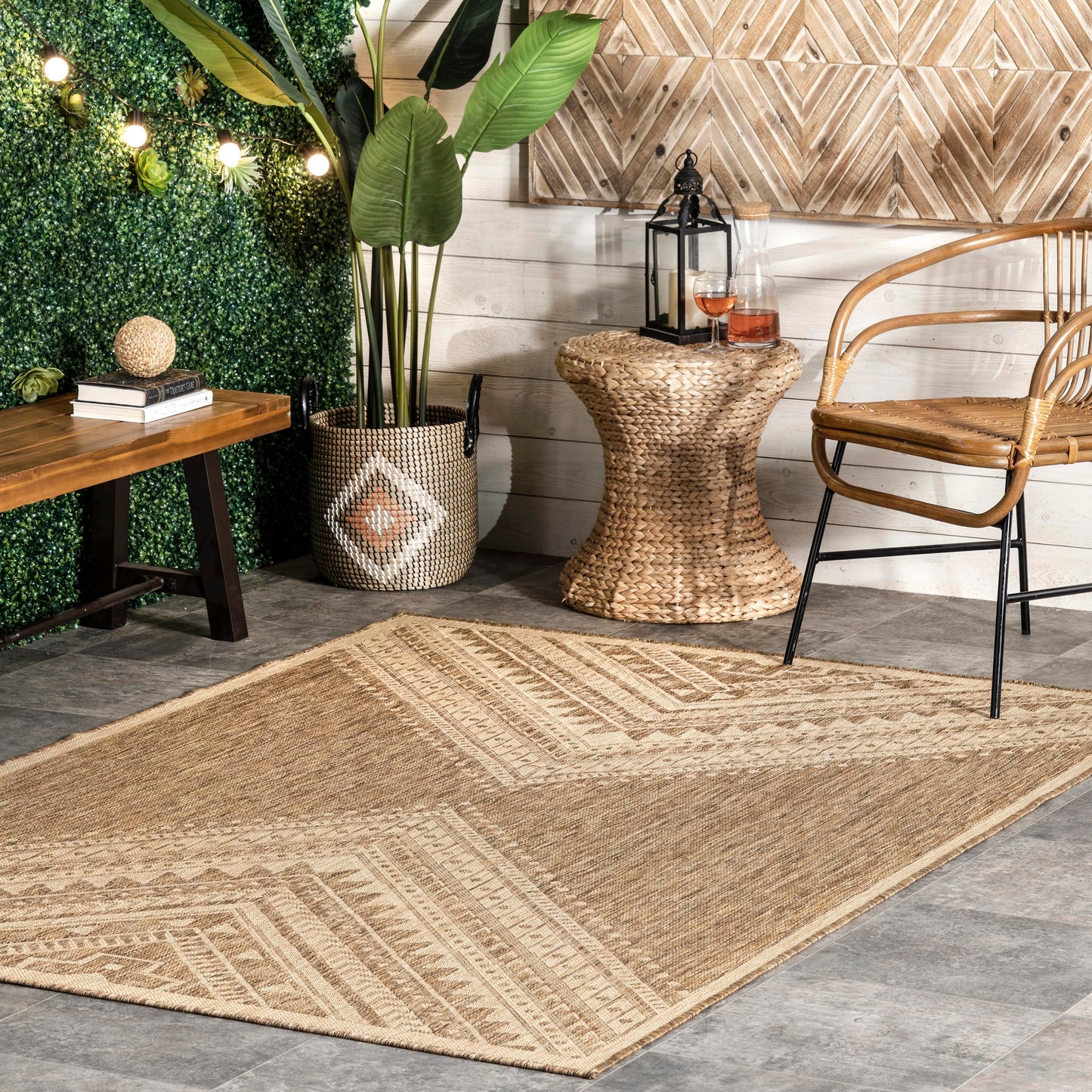 Nuloom Outdoor Performance Collection Landry Brown/Ivory, 4' x 6', Soft and Cozy, High Traffic, Stain Resistant, Easy Clean, Durable Area Rug for Indoor/Outdoor Patio, Deck, Porch, Garden, Courtyard