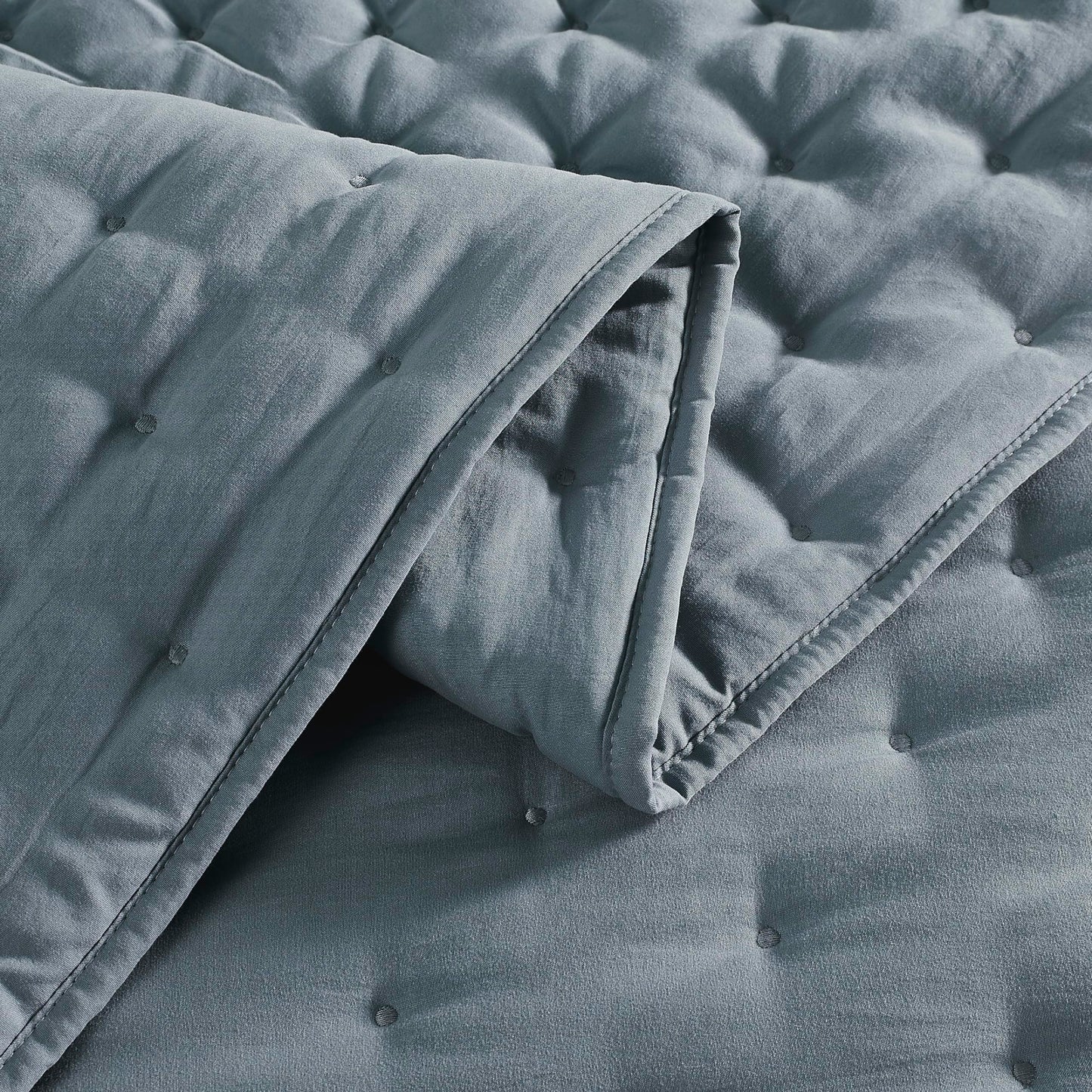 WDCOZY Dusty Blue Cloud King Size Quilt Set, Tan Lightweight Farmhouse Bedspread, Rustic Country Coverlet, Taupe Camel Soft Bedding, Thin Comforter for All Season - 3 Pieces, 104x90 inches